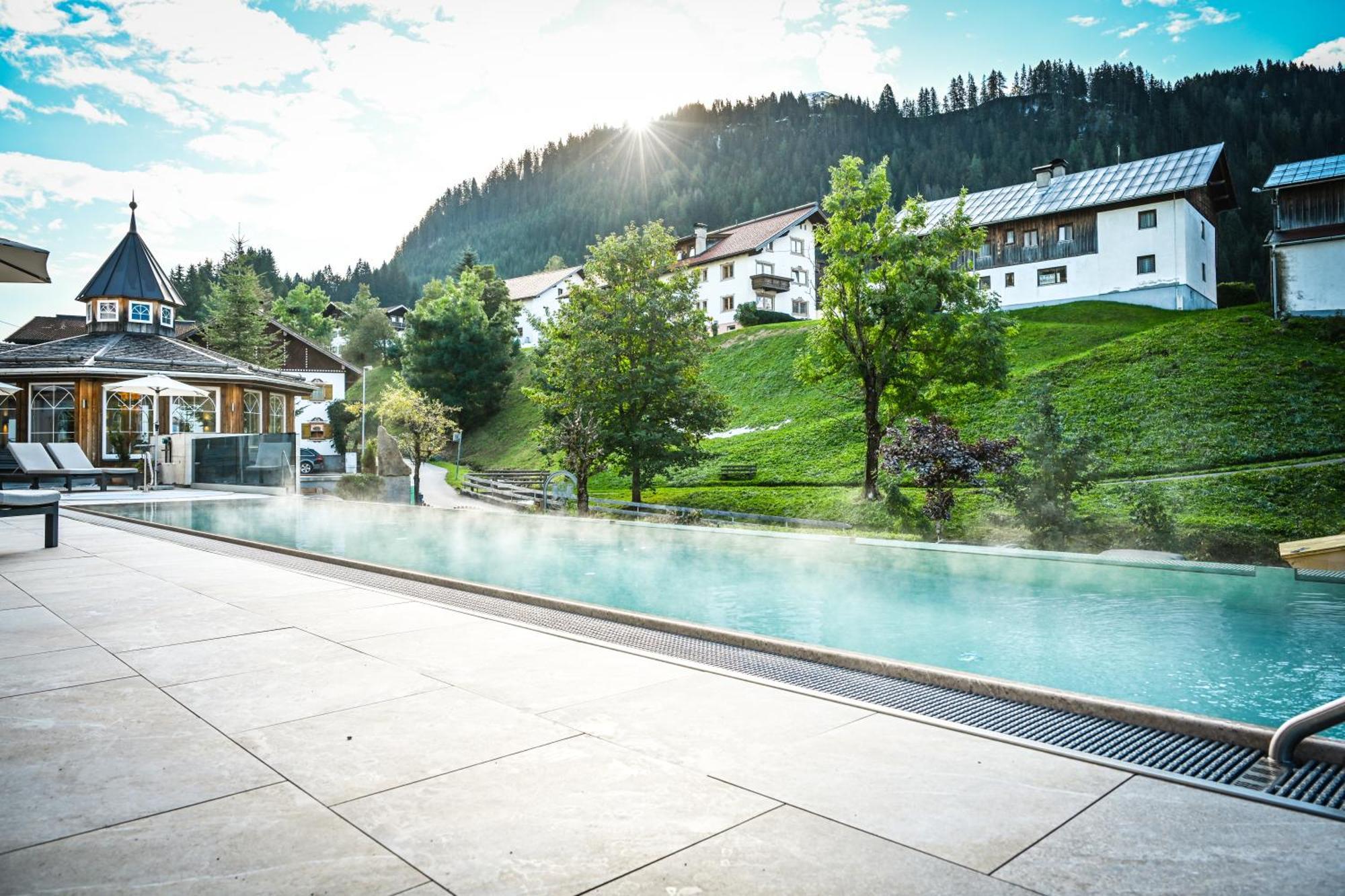 Berghotel Almrausch 베르왕 외부 사진